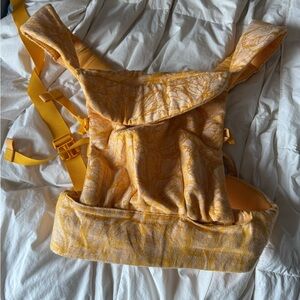 WildBird Soft Carrier in Yellow Floral